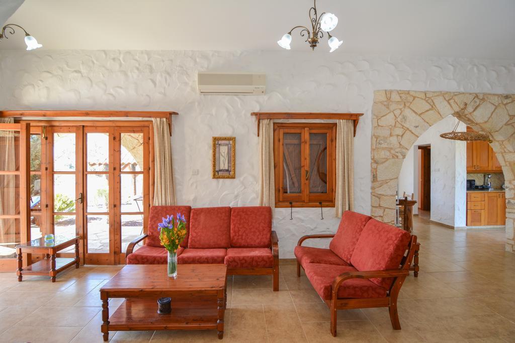 La Estancia Polis Exterior photo